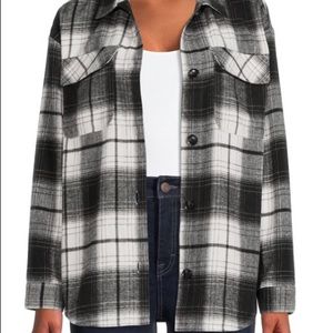 No boundaries Plaid shacket. Size 2 XL